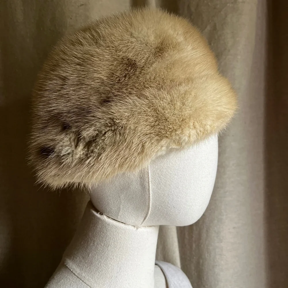 Vintage 1950s 1960s Cream Fur Pillbox‎ Hat